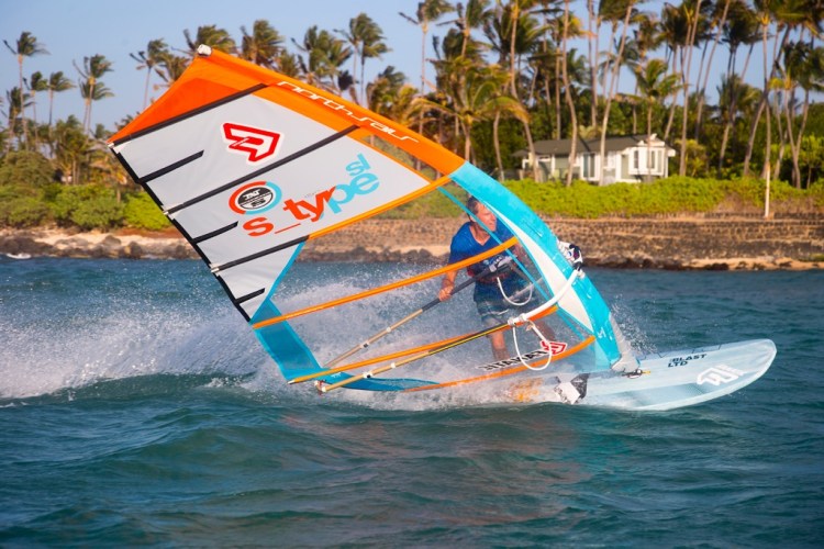 North Sails S-type 2017 orange et bleu action 4