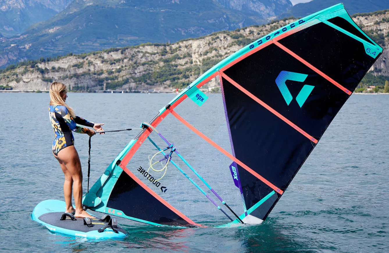 pratiquant de wind surf